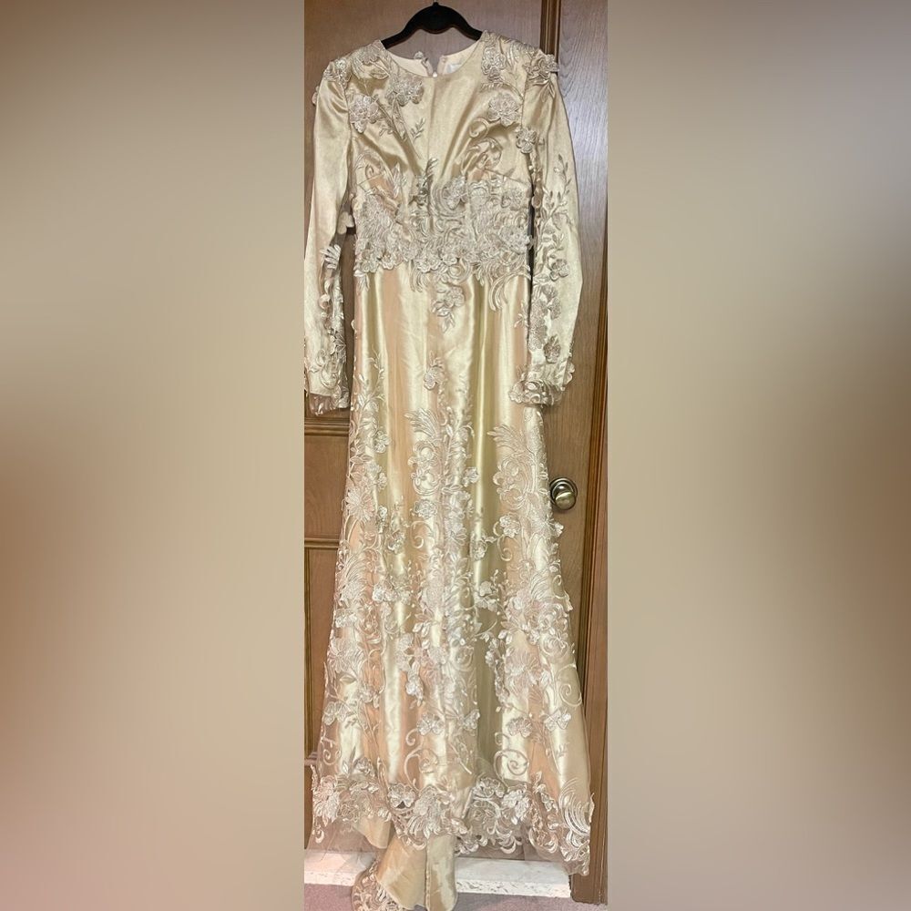 Elegant Gold Lace Gown made in Turkey brand Setrms 38